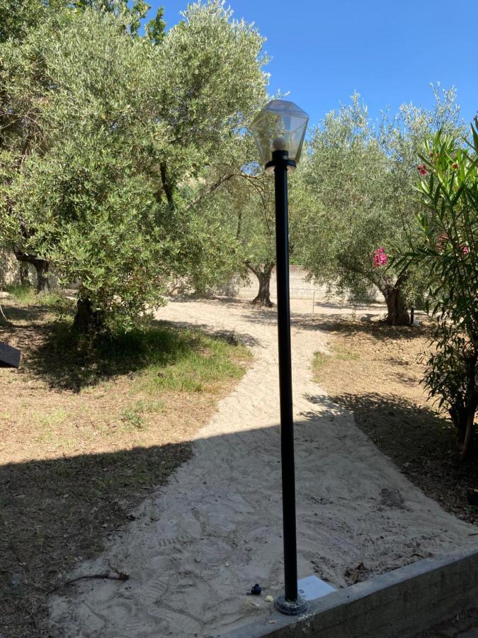 Mutignano La Foresteria- Azienda Agricola Garra מראה חיצוני תמונה